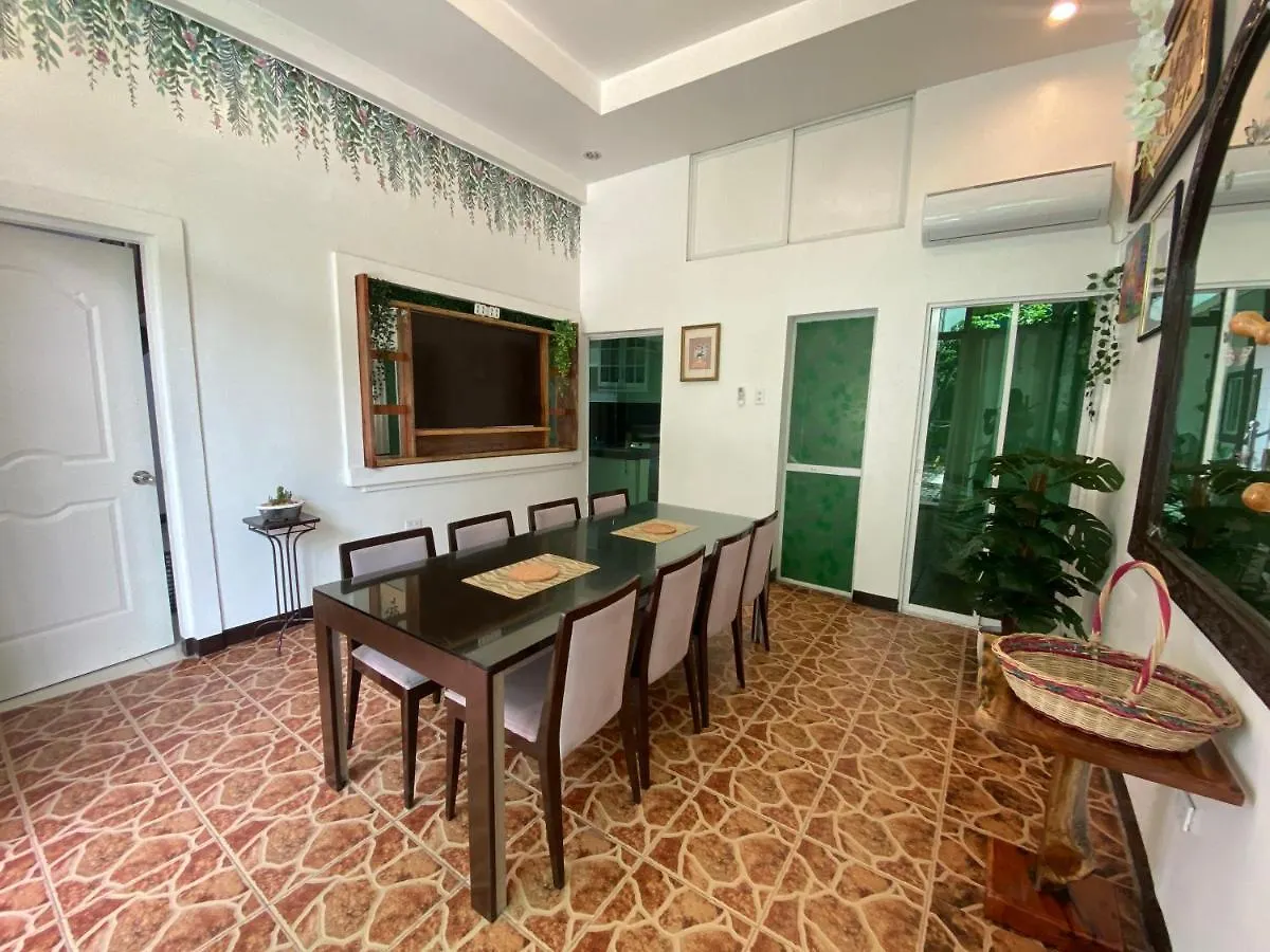 1-Br Spacious Lofted Apartment Near Bgc Taguig City Manila
