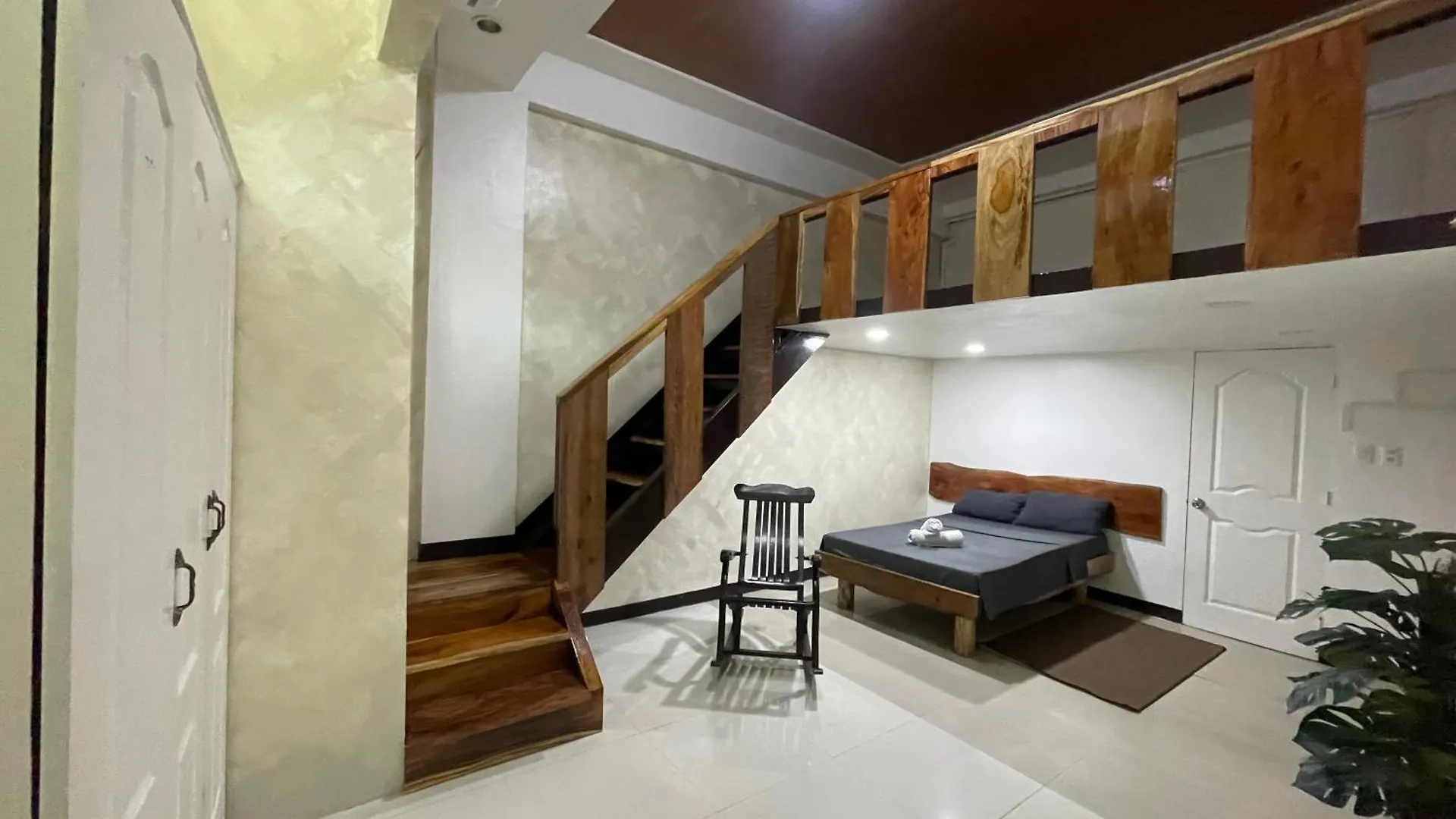 1-Br Spacious Lofted Apartment Near Bgc Taguig City Manila 0*,