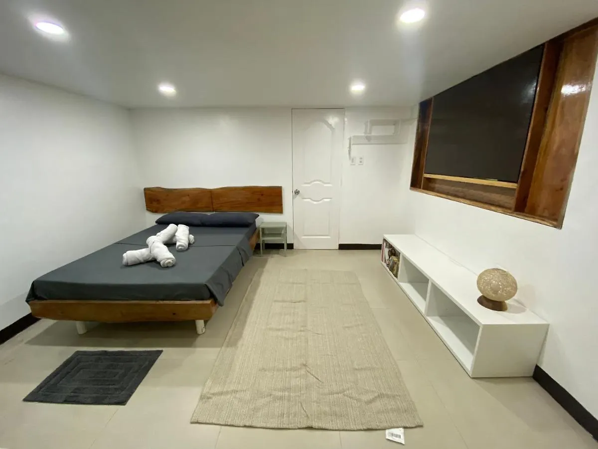 1-Br Spacious Lofted Apartment Near Bgc Taguig City Manila 0*,  Philippinen