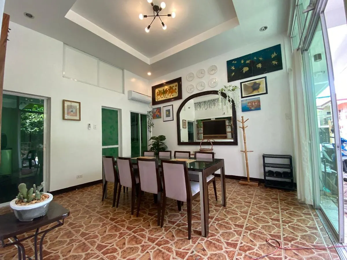 1-Br Spacious Lofted Apartment Near Bgc Taguig City Manila