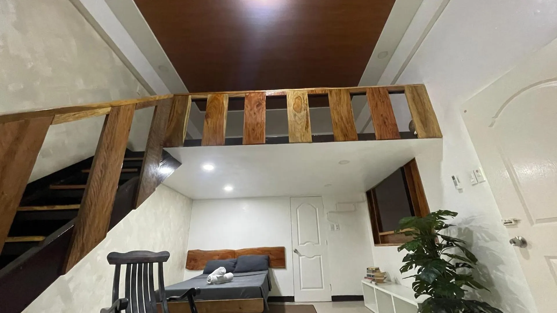 1-Br Spacious Lofted Apartment Near Bgc Taguig City Manila